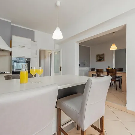 Mara Apartamento Poljica (Zadar)