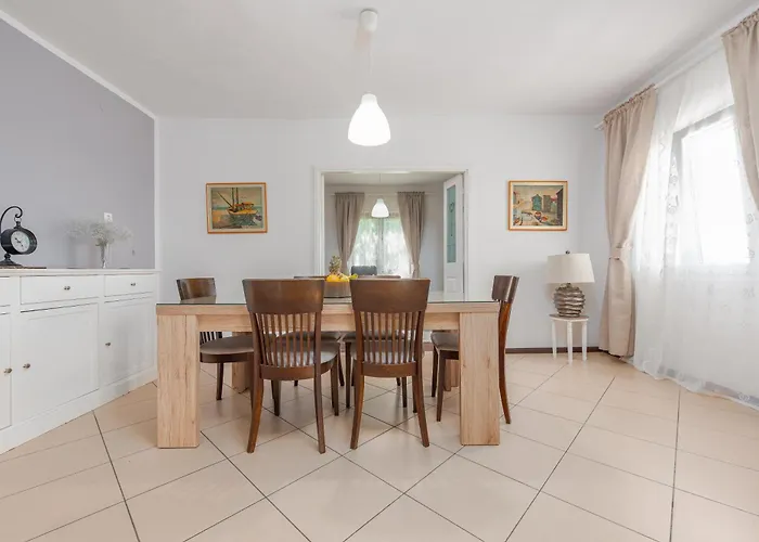 Apartment Mara *