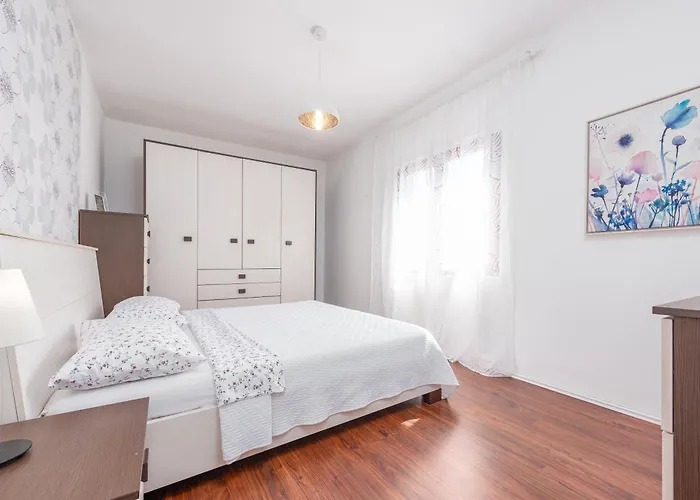 Mara * Poljica (Zadar)